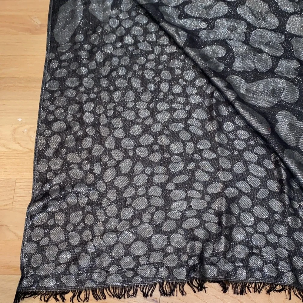 Scarf Women’s Large Shimmery Silver Gray and Black Leopard Print 74x27 inches